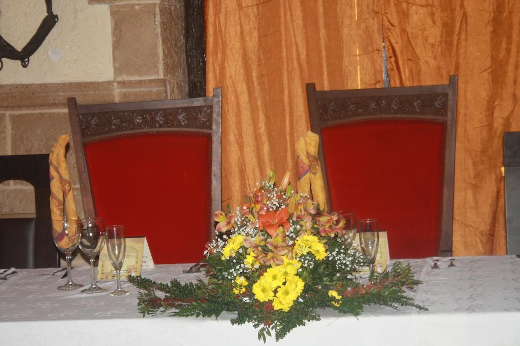 Hostal Restaurante La Diligencia كونيت المظهر الخارجي الصورة
