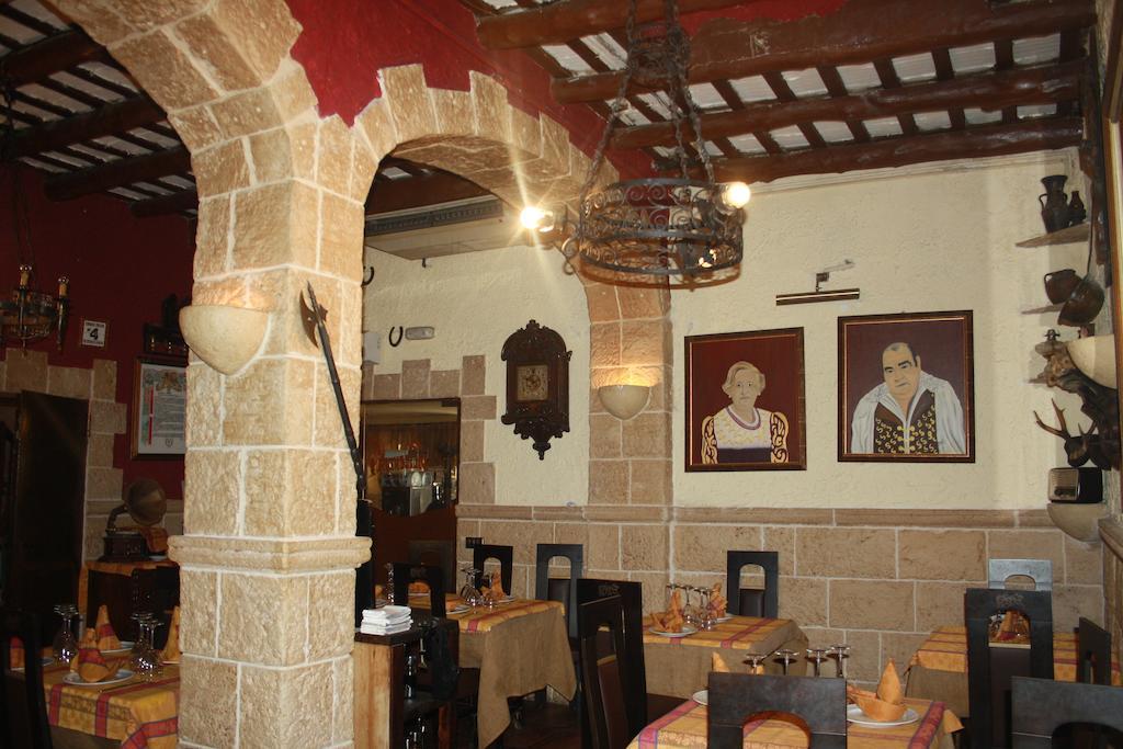 Hostal Restaurante La Diligencia كونيت المظهر الخارجي الصورة