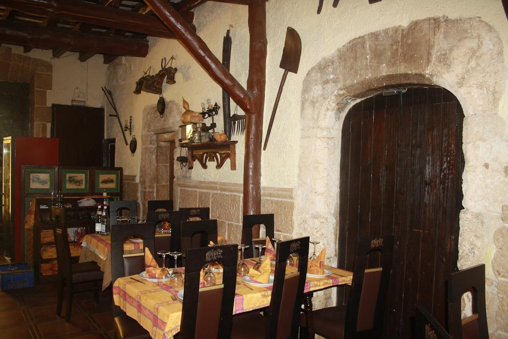Hostal Restaurante La Diligencia كونيت المظهر الخارجي الصورة