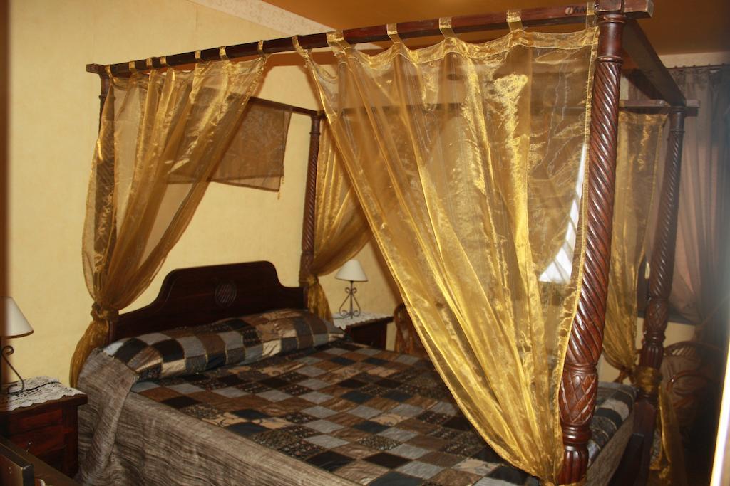 Hostal Restaurante La Diligencia كونيت الغرفة الصورة