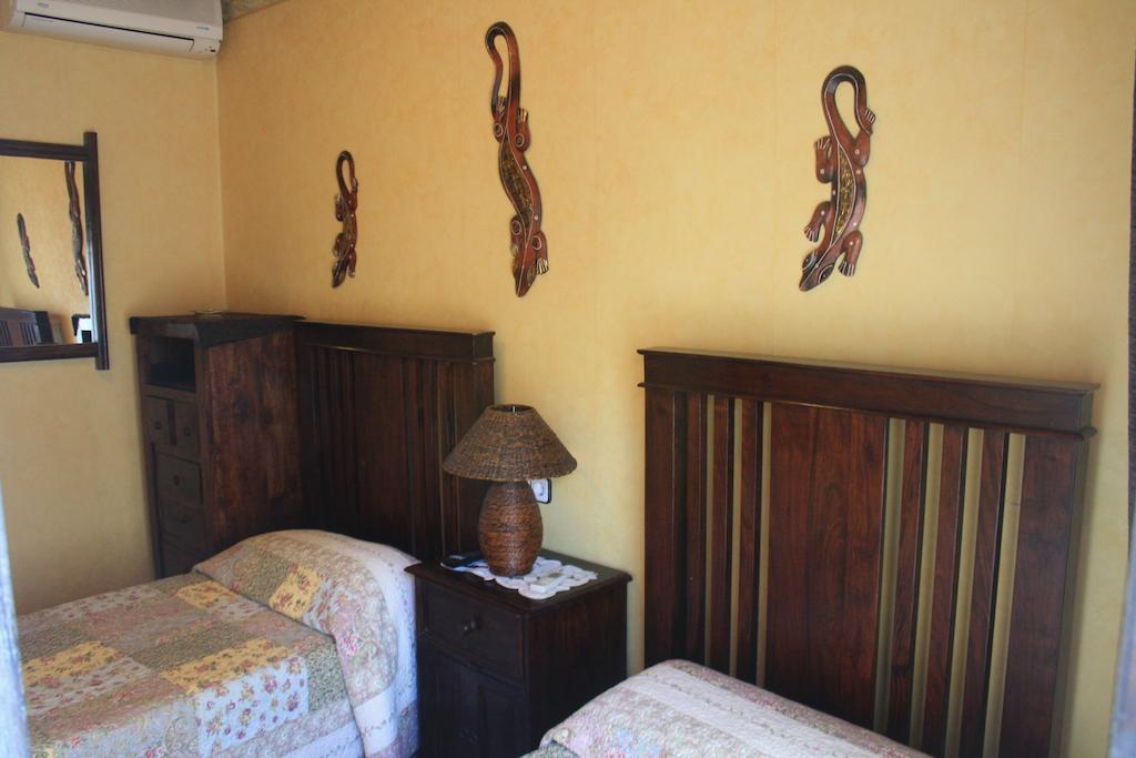 Hostal Restaurante La Diligencia كونيت الغرفة الصورة