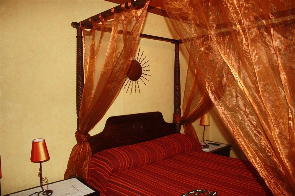 Hostal Restaurante La Diligencia كونيت المظهر الخارجي الصورة