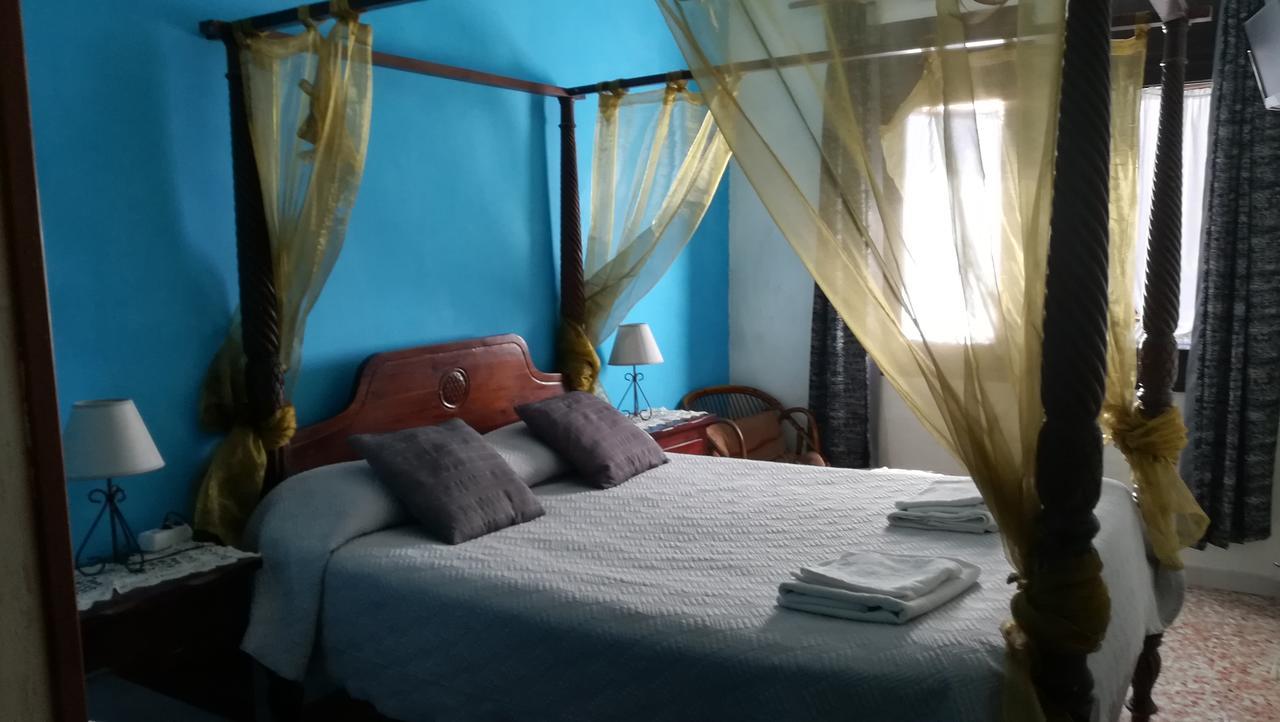 Hostal Restaurante La Diligencia كونيت المظهر الخارجي الصورة