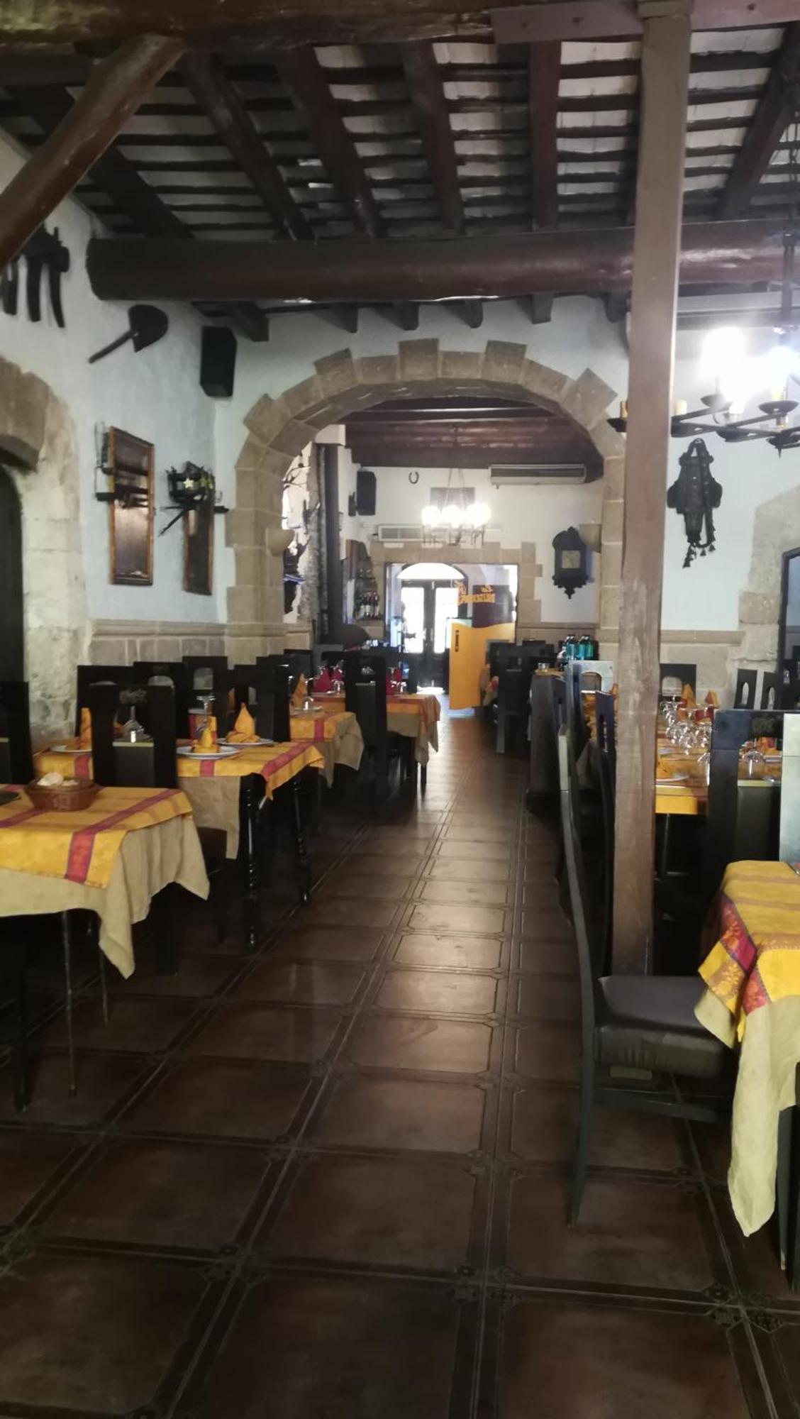 Hostal Restaurante La Diligencia كونيت المظهر الخارجي الصورة