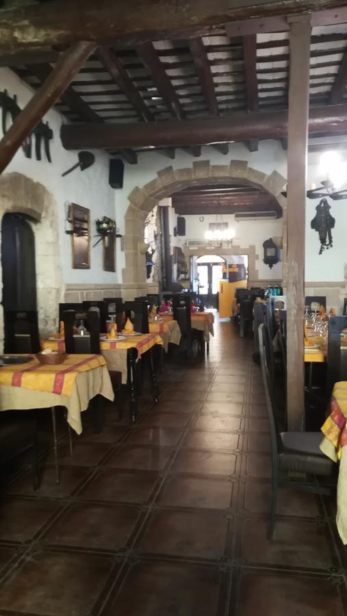 Hostal Restaurante La Diligencia كونيت المظهر الخارجي الصورة