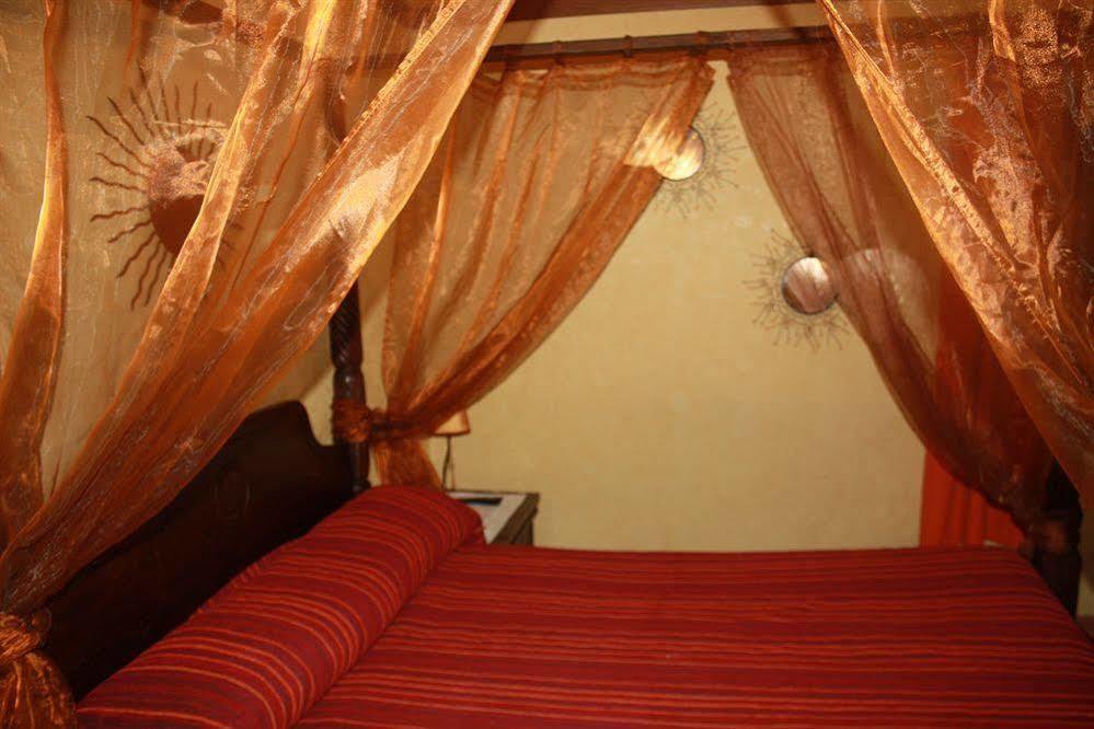 Hostal Restaurante La Diligencia كونيت المظهر الخارجي الصورة